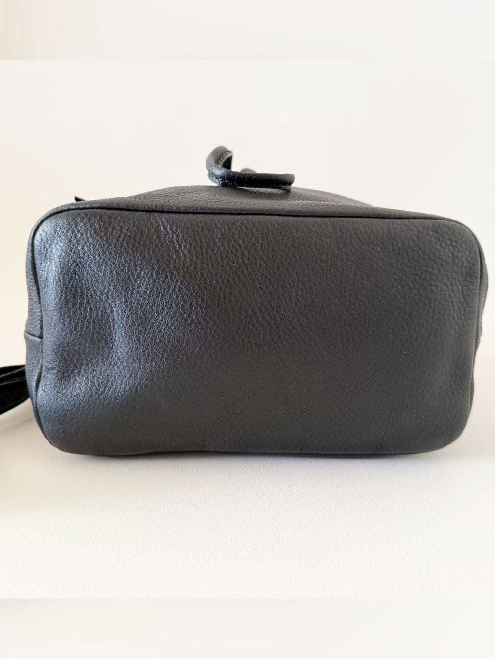 Fossil Bag Pebble Leather Drawstring Bucket Casual Black Medium - Picture 5 of 9
